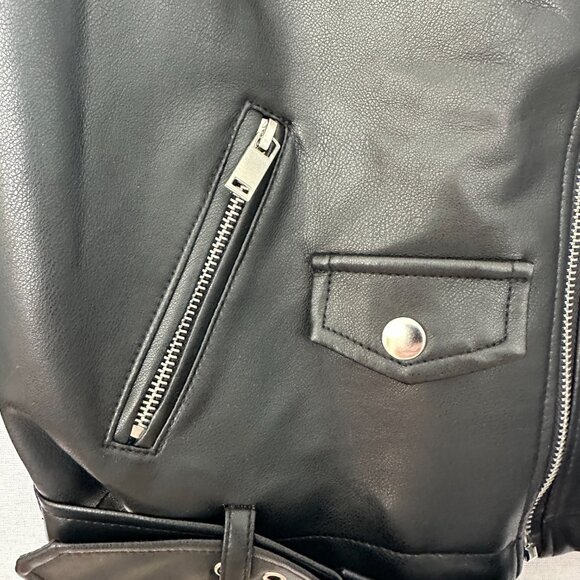 FOREVER 21 KIDS MOTO JACKET BLACK FAUX LEATHER FULL ZIP POCKETS SIZE 11/12 - Picture 7 of 12